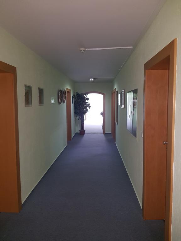 Hotel Stadt Baunatal Exteriör bild
